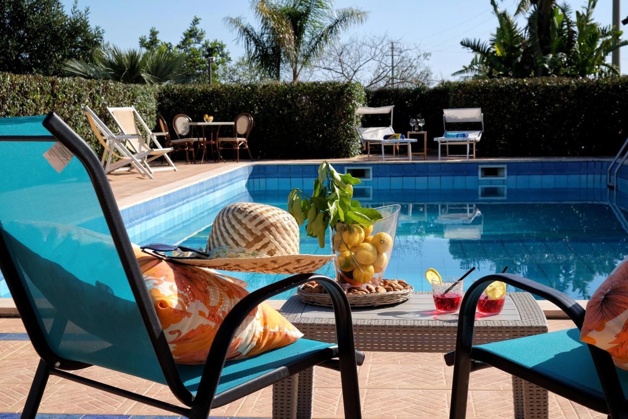 B&B Il Mandorleto 아볼라 외부 사진